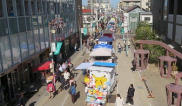 勝川駅前通商店街振興組合 勝川弘法市